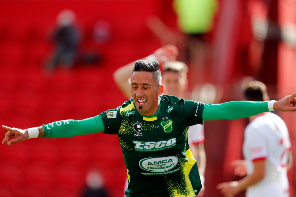  曼城旧将弑旧主，斯特林助攻戴帽击溃老东家  